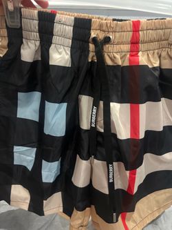 burberry beach shorts brand new never worn size medium