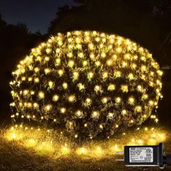 300LED Net Lights, 14.8ft x 5ft Connectable Christmas Net Lights 8 Modes, Waterproof Mesh Lights Plug in for Bushes Xmas Tree Holiday Garden Wedding