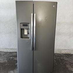 General Electric Side By Side Stainless Steel Fridge 