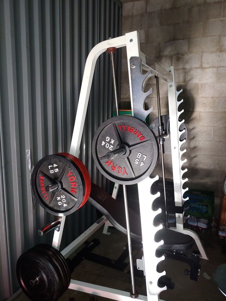 Parabody Squat rack Smith machine for Sale in Phoenix, AZ OfferUp