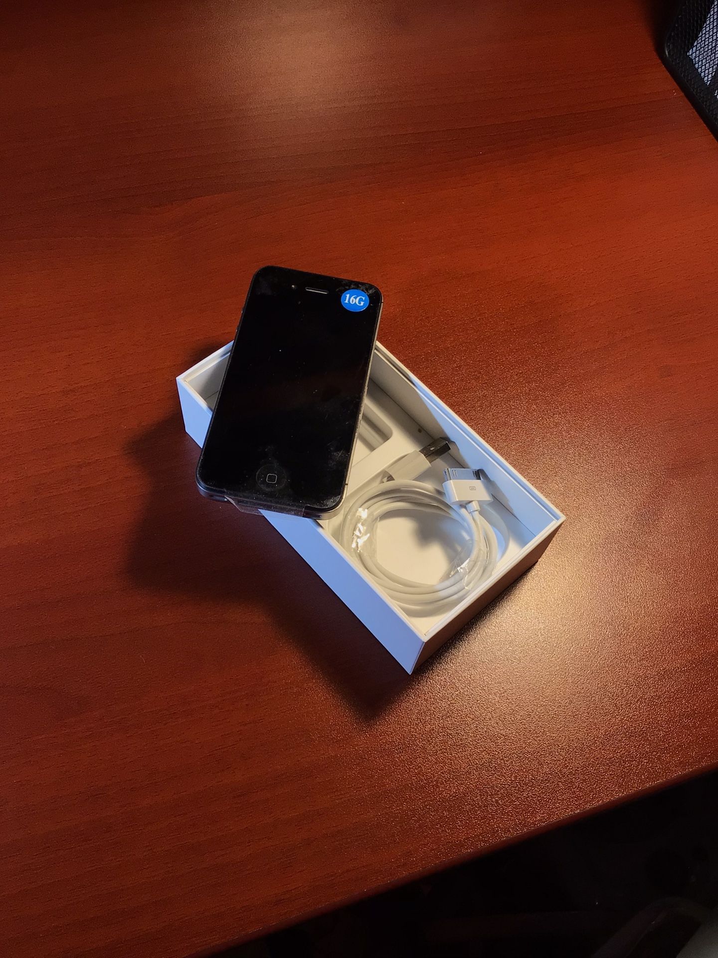 IPHONE 4 16gb Factory Unlocked