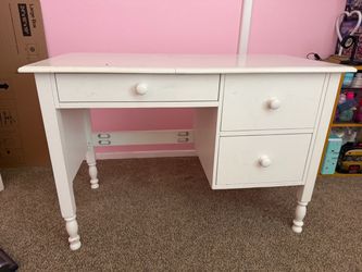 White Wood Desk with Drawers