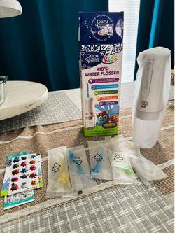 Kids Water Flosser! Brand new! See all pics!