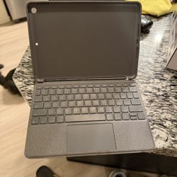 Keyboard case for iPad 10.2” (7th, 8th, 9th gen). Trackpad works, full keyboard, stand built in. Good condition, tested.