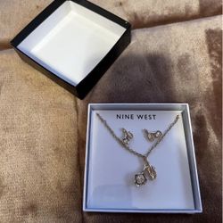 BRAND NEW Nine West Earrings And Necklace Gift Set
