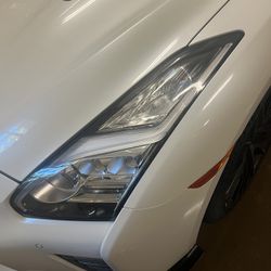 Headlight Restoration & Ceramic Coating 