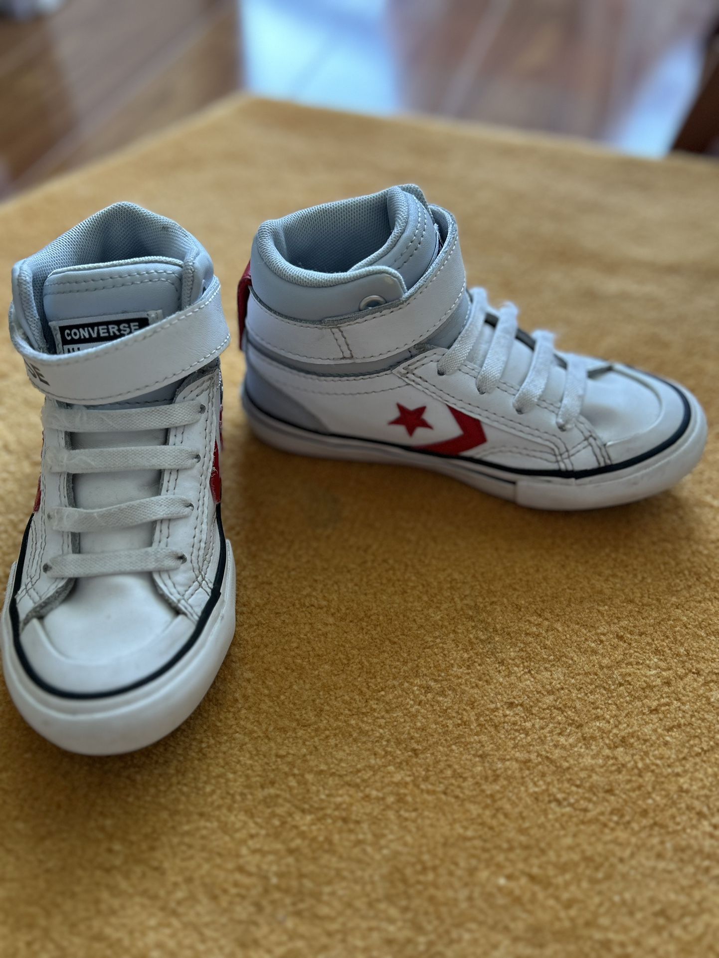 Kids Converse All Star- Size US 11