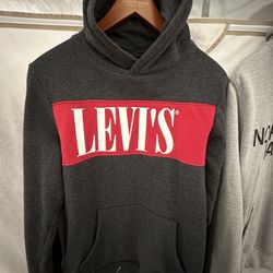 Levis hoodie XL fits mens S