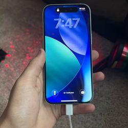 iPhone 15 Blue