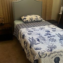 Twin Bed with Headboard 