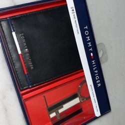 $90 Tommy Hilfiger Wallet 