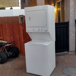 Stackable washer gas dryer