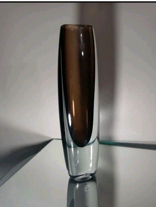 MID CENTURY - SIGNED STRÖMBERGSHYTTAN - SWEDEN CRYSTAL VASE 13.5*×4"