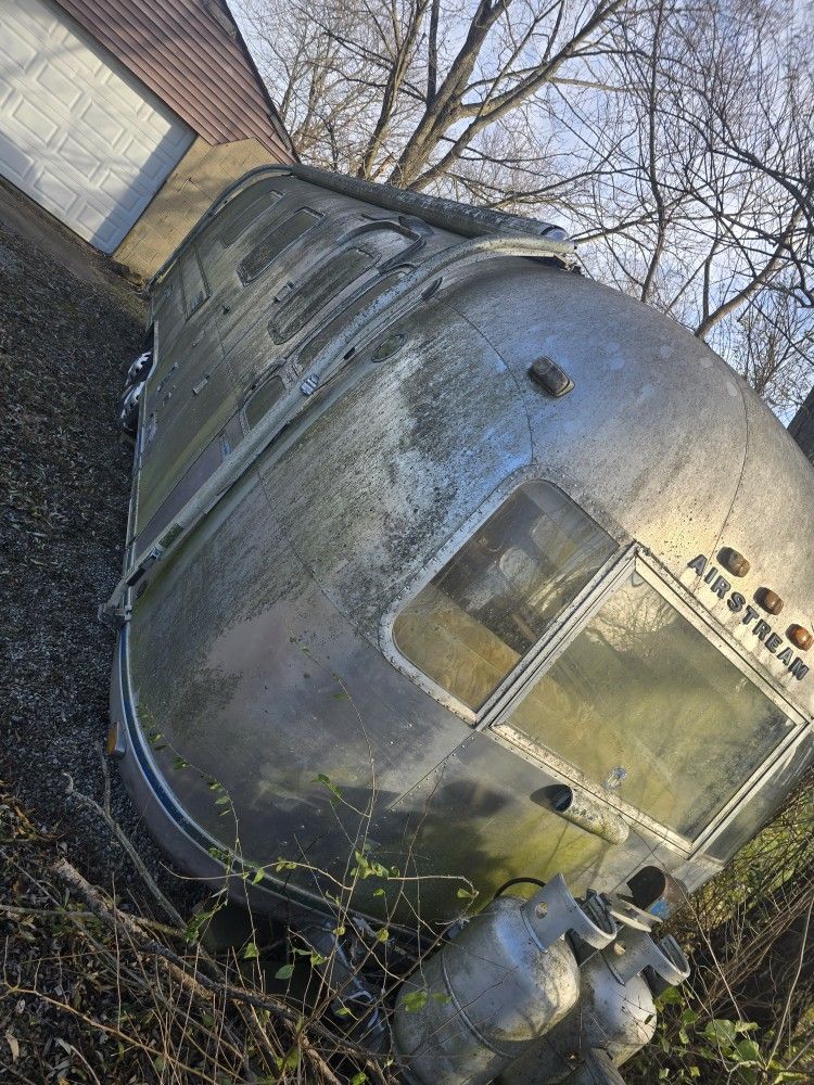 1976 Airstream Sovereign