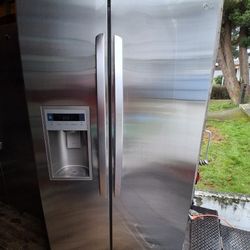 LG Side By Side Refrigerator 