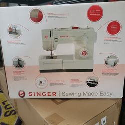 Singer Sewing Machine