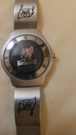 NFL Tampa Bay Bucaneer Watch