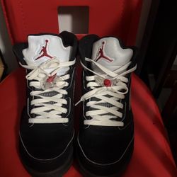 Jordan 5 Metallic Size 8.5