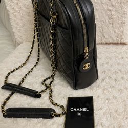 Chanel CC Leather Black Logo Lambskin Gold Vintage Bag Matelasse Shoulder Chain