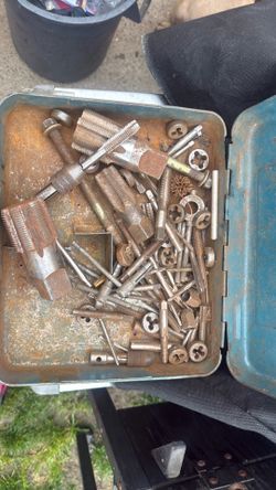 Lot of Taps and tap handles
