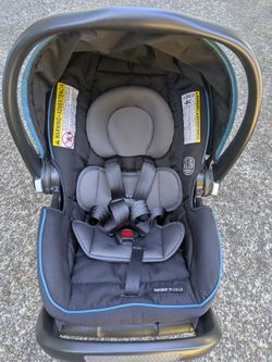 Baby / Infant Car Seat and Base