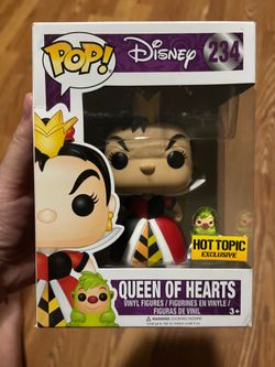 Funko Pop Queen of Hearts #234 Alice wonderland Disney hot topic exclusive