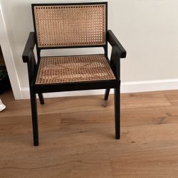 Accent Chair 
