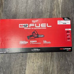 Milwaukee 2527-21 M12 FUEL Hatchet 6" Pruning Saw Kit with 4.0 Ah Battery & Charger