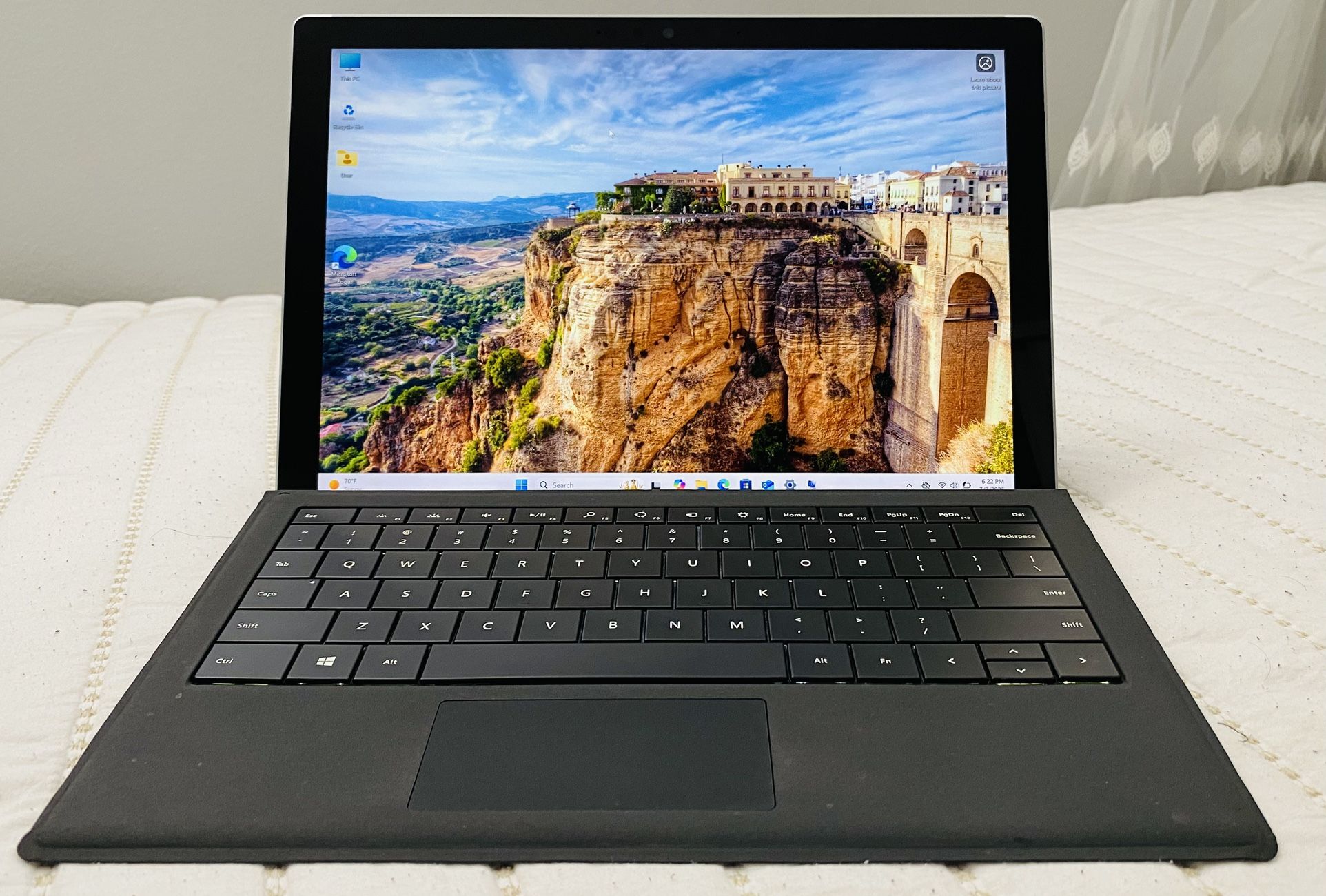 Surface Pro 7+ (Model 1960) | 11th Gen i5 | 16GB RAM | 256GB SSD | Detachable Keyboard | 12.3”