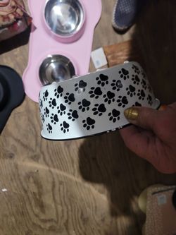 Metal Pet Bowl with Paw Print Design