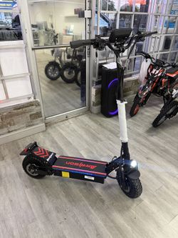 Arwibon Electric Scooter 32MPH