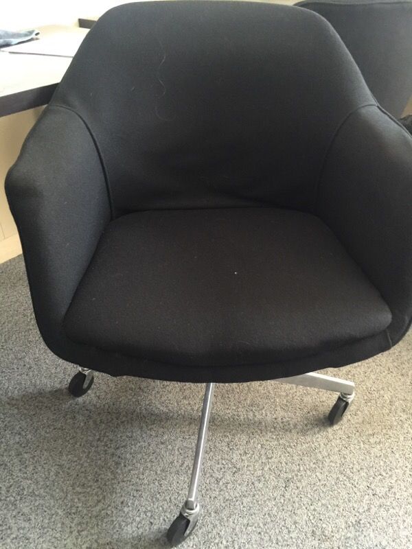 Mid century womb style Chair
