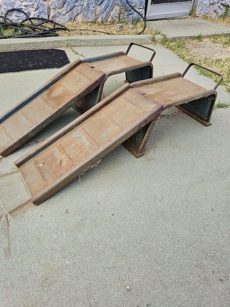 Car Ramps Heavy Duty for Sale in Chino Hills, CA - OfferUp