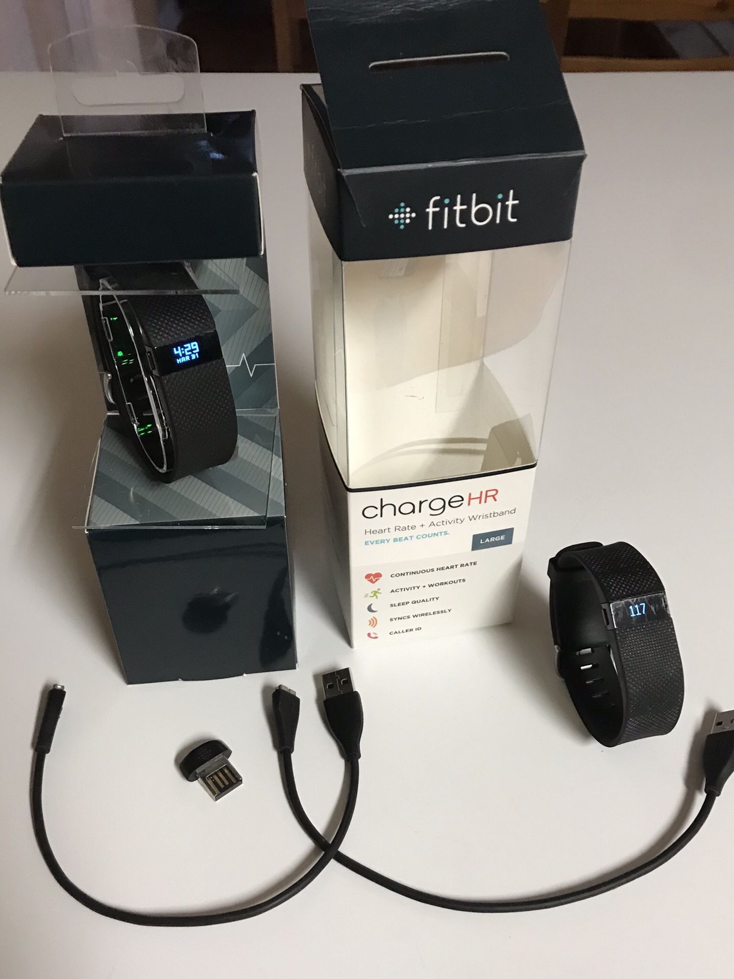 Fitbit Charge HR Wireless Activity - 2 Wristbands Watches