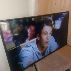 LG smart TV 50 inches
