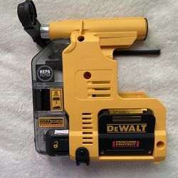 DEWALT  Multi-Surface Dust Extractor