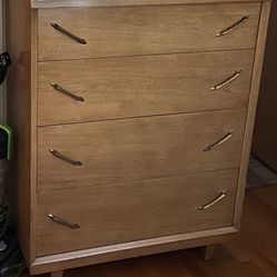 antique Bedroom Set (sold wood)