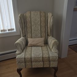 Thomasville living room couches