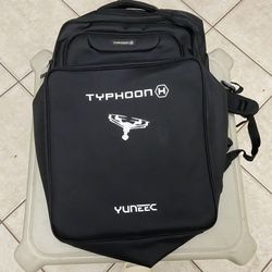 like new Yuneec Typhoon Backpack Carrying Case for Drones!!