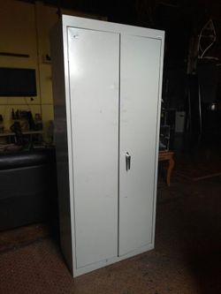 Cabinet/storage locker