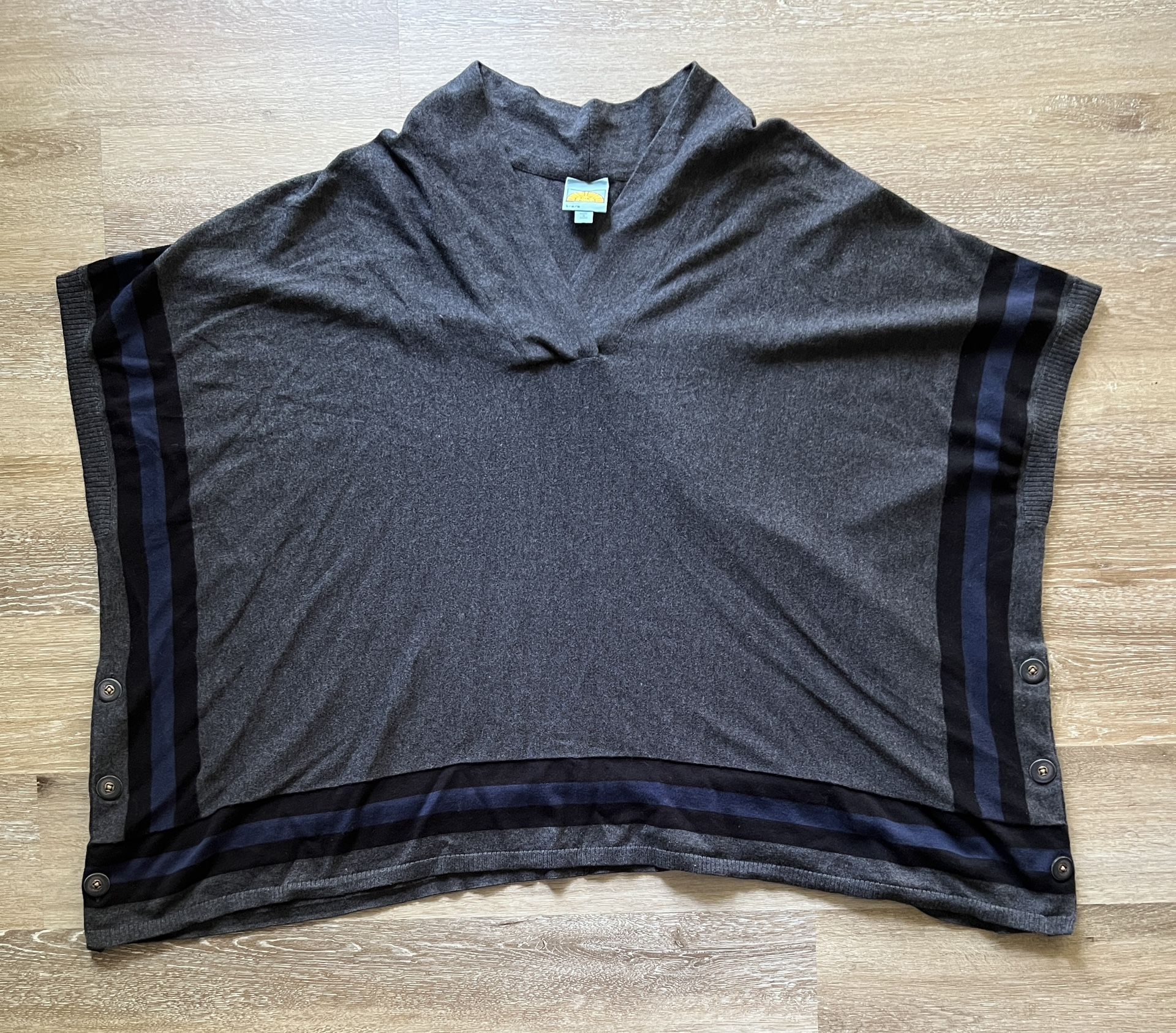 C&C California Poncho Sweater Women's Size L Gray Blue Button Striped