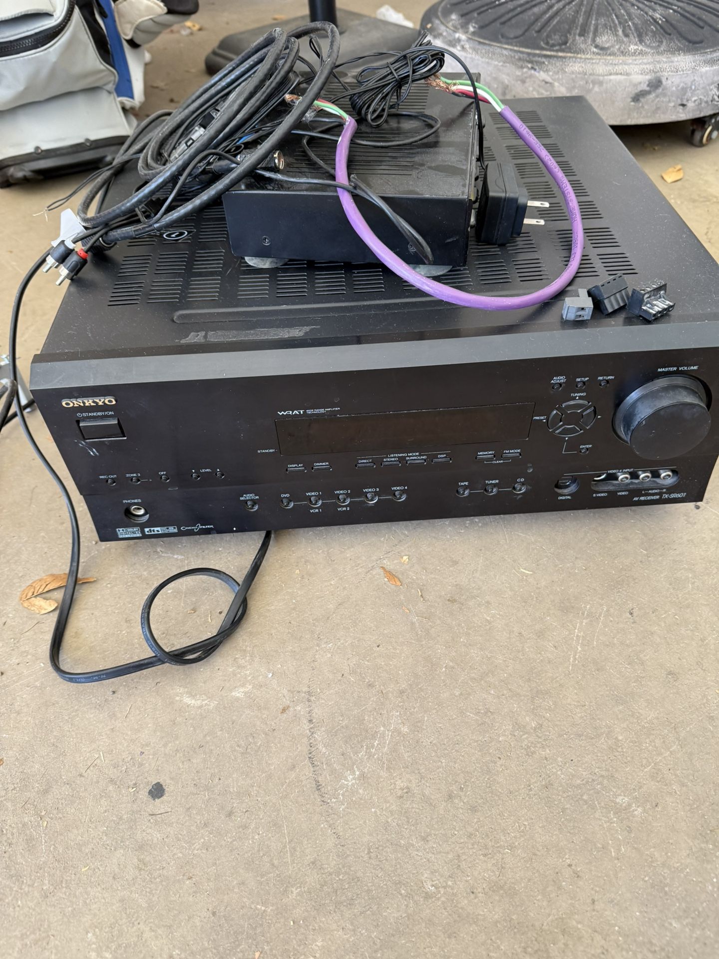Onkyo TX-SR601 Receiver with Speaker Selector