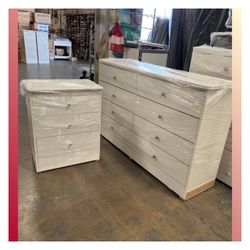 8 drawers dresser and nightstand / Eight drawers dresser and nightstand