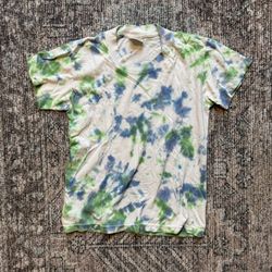 Vintage 80s/90s Class Club T-Shirt Blue Green Tie Dye Shirt Youth Size 14-16 USA