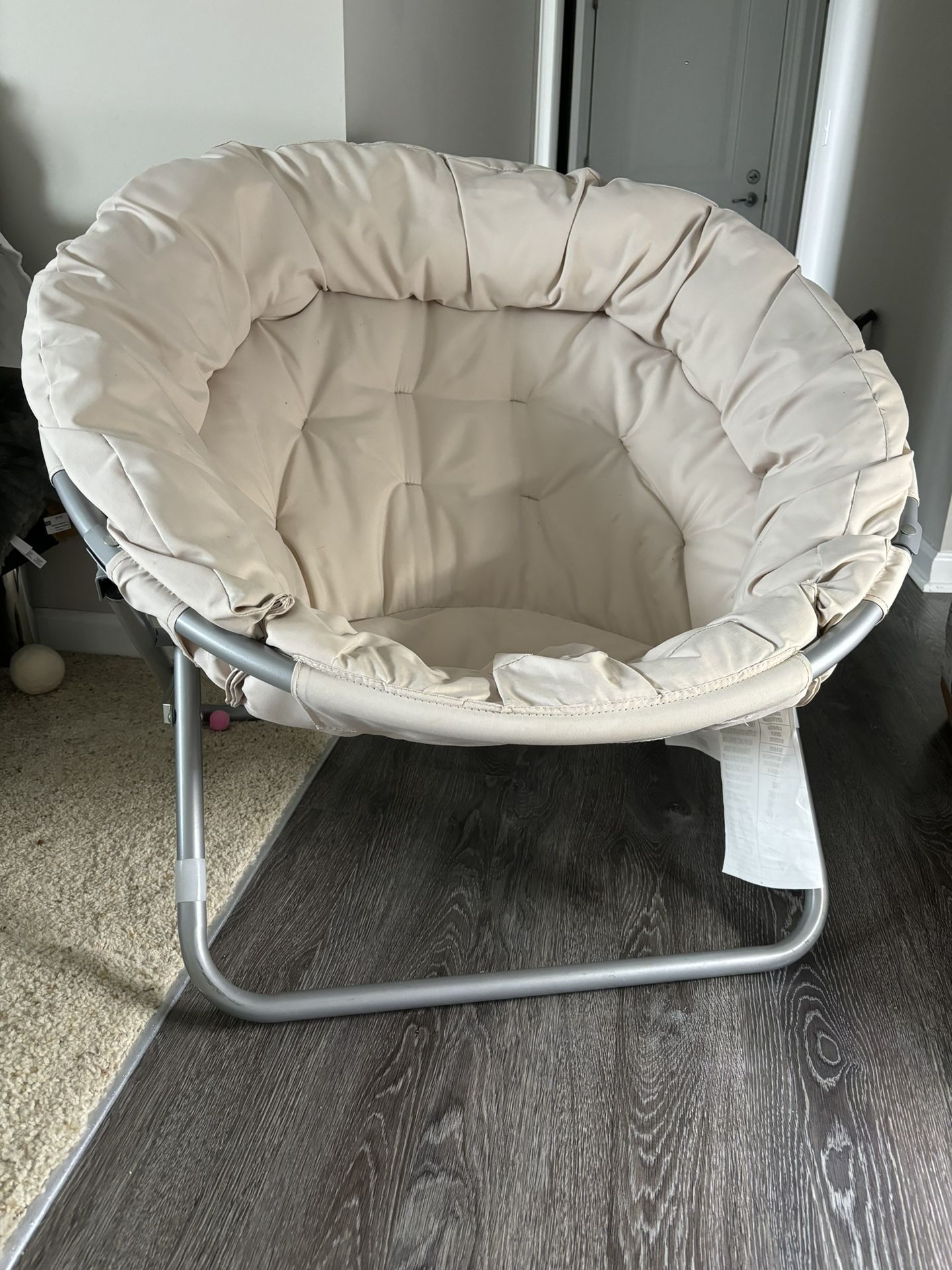 Large saucer chair