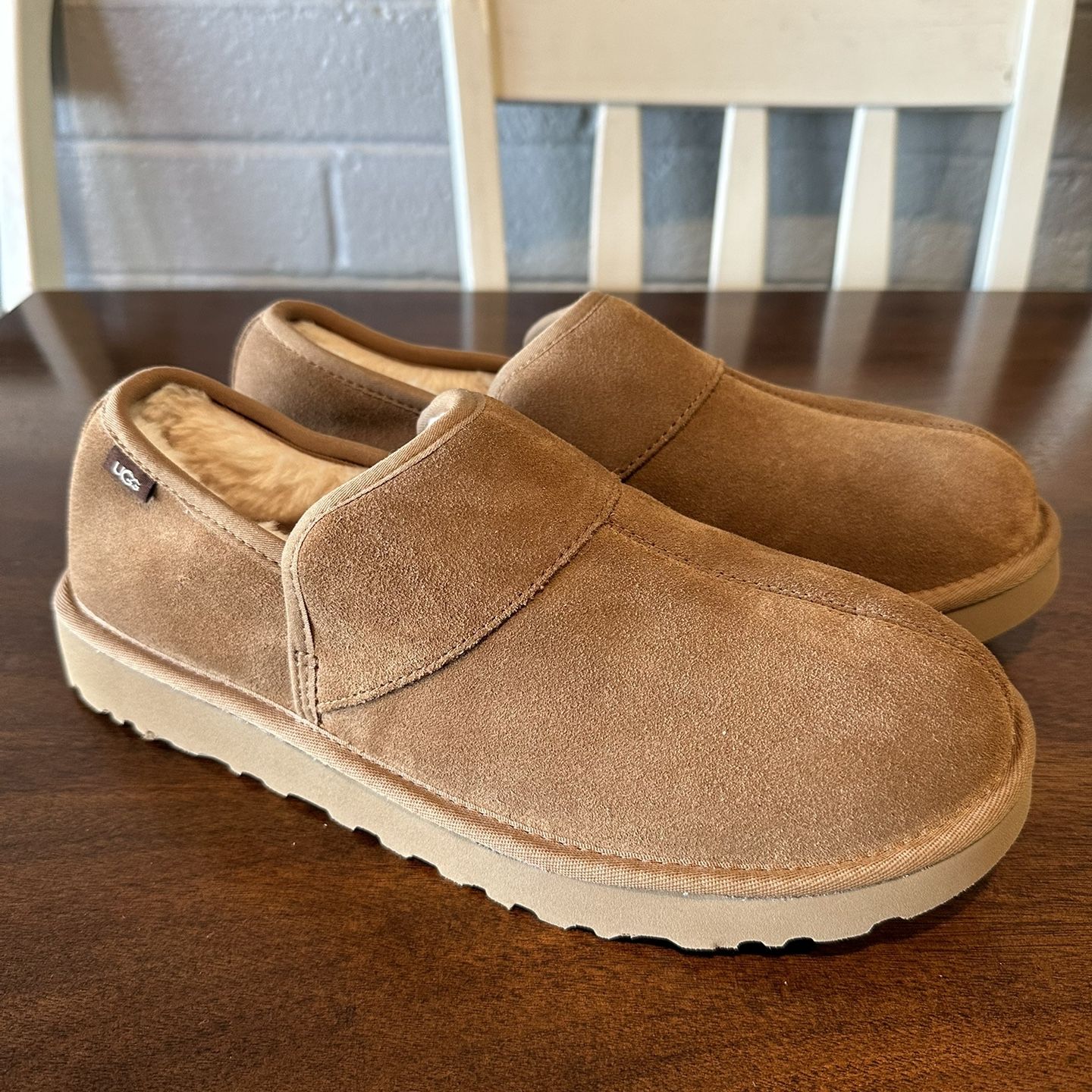 UGG Leisure Outdoor Slipper Mens Size 11 New for Sale in Phoenix 