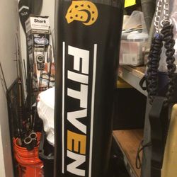 Freestanding, punching bag