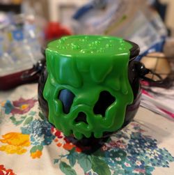 Disney Cauldren Poison Apple Halloween Popcorn Bucket Lights Up