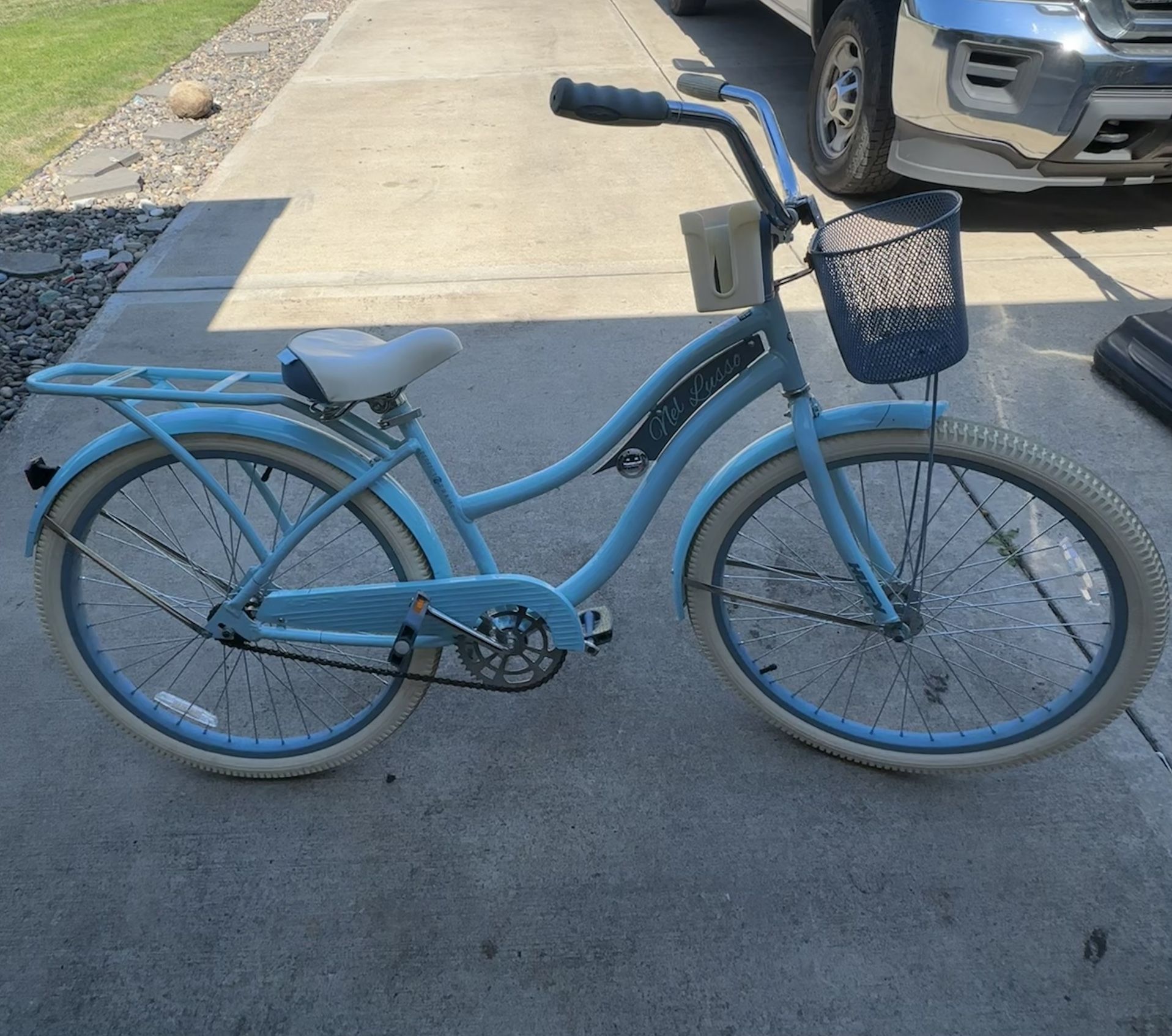 Huffy-Nel Lusso Cruiser Bike