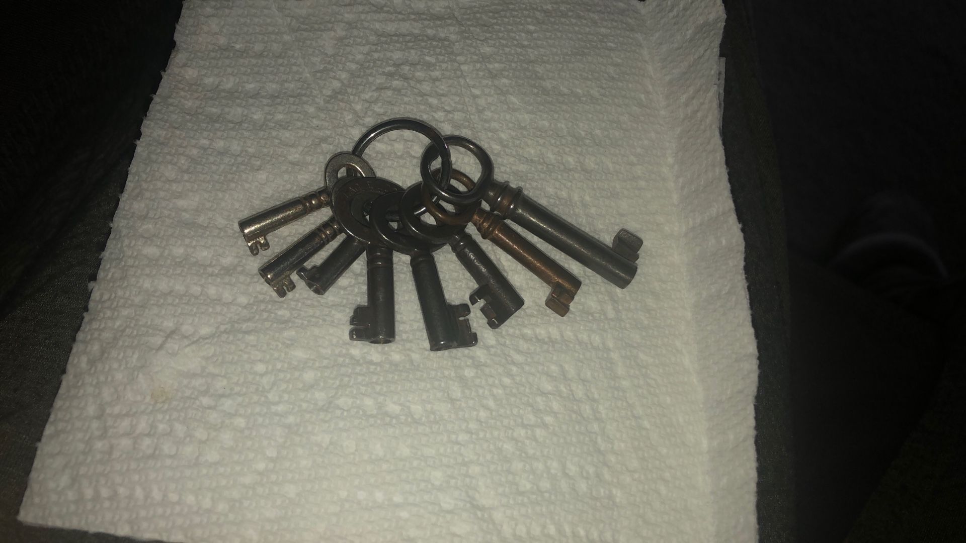Eight Vintage Smaller Skeleton Keys